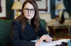 Правительство до конца недели подготовит доклад по повышению зарплат учителей