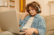 Как защитить ментальное здоровье детей в мире постоянных извещений