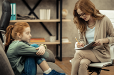 Почти все родители считают, что детям нужна психологическая помощь