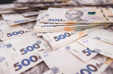 Правительству рекомендовано разработать новую модель оплаты труда учителей