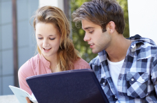 МОН: количество грантов для первокурсников выросло на 20%