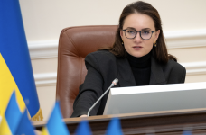 Бюджет-2026 предусматривает повышение зарплат учителям, – Свириденко