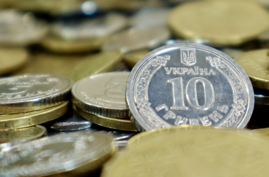 МОН разработало 4 модели повышения заработных плат для учителей