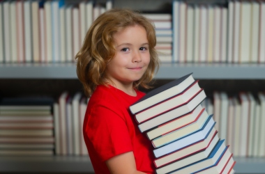 МОН подготовило 570 авторов и экспертов к созданию учебников