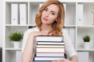 МОН объявило набор на обучение будущих экспертов учебников