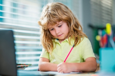 В помощь учителю: большая коллекция диктантов для учеников 3 класса