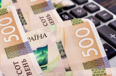 Профсоюз просит Раду выделить 15 млрд на выплату зарплат педагогам