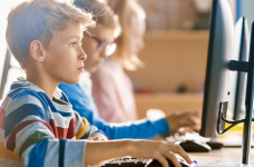 МОН: запрет русского языка в школах будет иметь обратный эффект