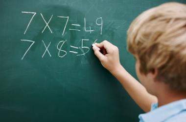 Правительство упорядочило порядок учета детей школьного возраста