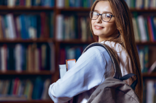 Школы не должны оказывать помощь в регистрации на НМТ, – представитель системы