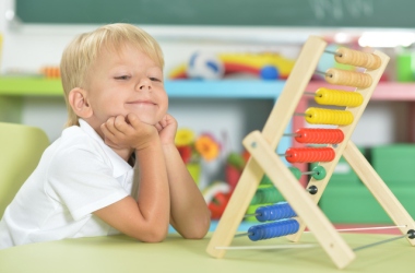 Чеклист для родителей: что спросить и проверить перед подписанием договора с частной школой в Киеве