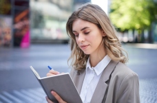 Повышение до трех минимальных заработных плат: возможно или нет?