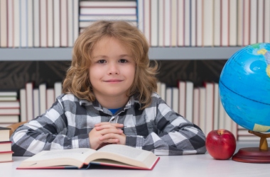 В начальной школе для изучения языков классы можно будет делить на группы