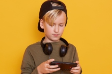 Чем увлечь ребёнка без TikTok и YouTube: реальные альтернативы в 2026 году