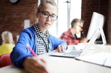 В школу доходит только каждый пятый выпускник педвуза, – Бабак