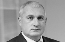 Образование выглядит стабильным, потому что держится на поколениях прошлых лет