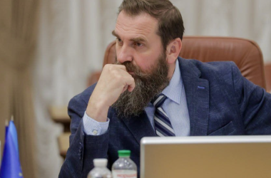 После отставки правительства Лесовой подвел итоги изменений в образовании