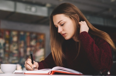 Преподавателей и студентов вузов приглашают написать эссе об ИИ