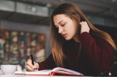 Преподавателей и студентов вузов приглашают написать эссе об ИИ